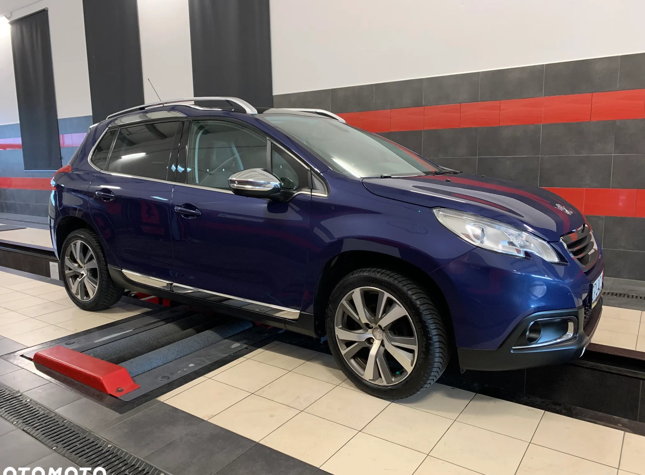 Peugeot 2008 cena 31900 przebieg: 219000, rok produkcji 2013 z Łuków małe 137